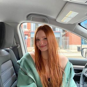 Meet your Posher, Lydia